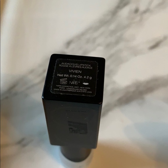 New Nars VIVIEN Discontinued Audacious Lipstick - Picture 5 of 12